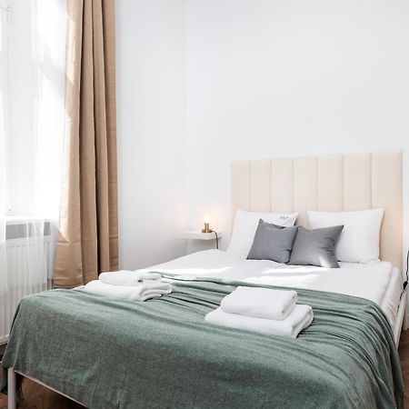 Krupnicza Modern Old Town Apartments - By Upstairs Krakow Exterior photo