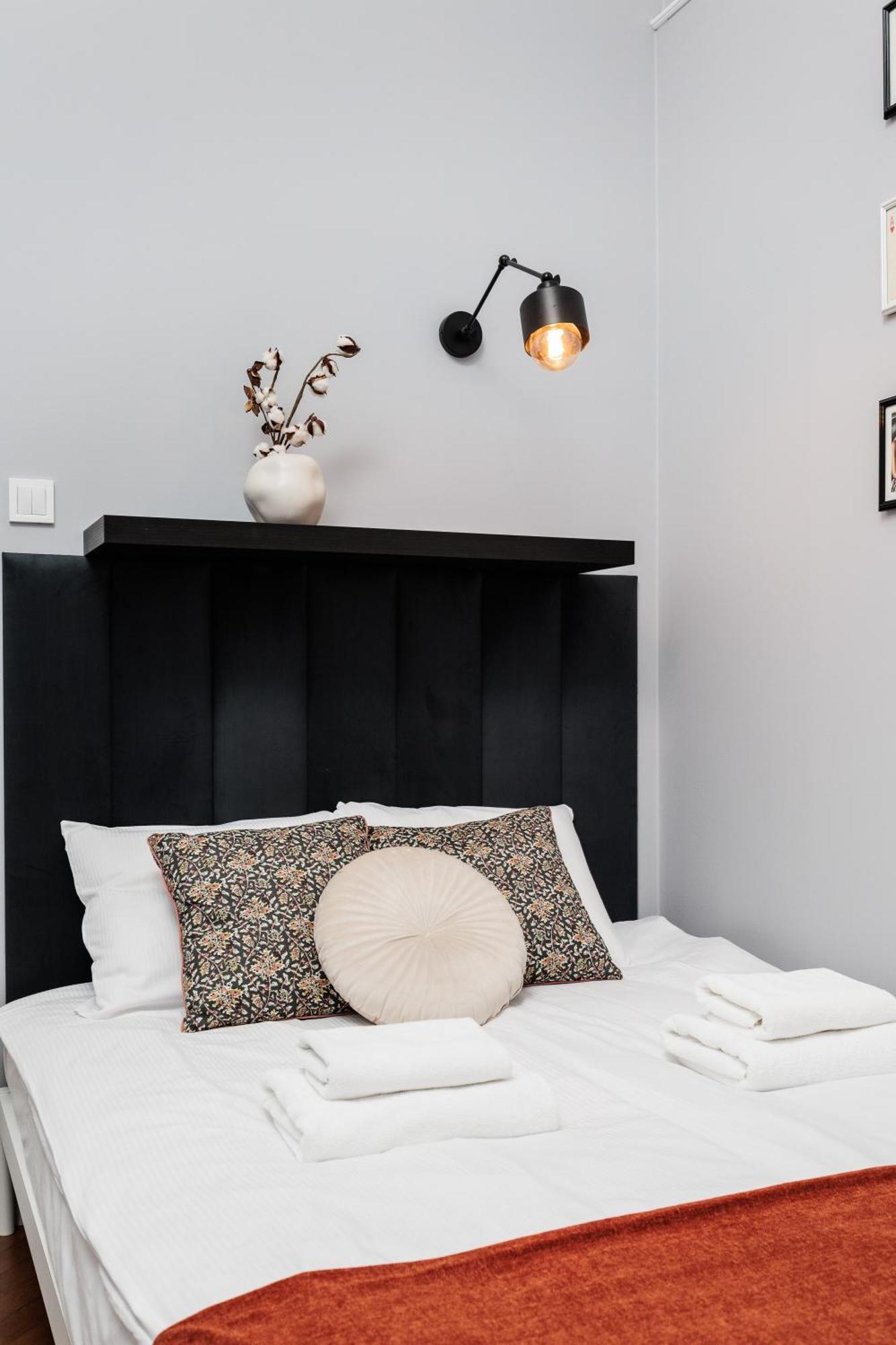 Krupnicza Modern Old Town Apartments - By Upstairs Krakow Exterior photo